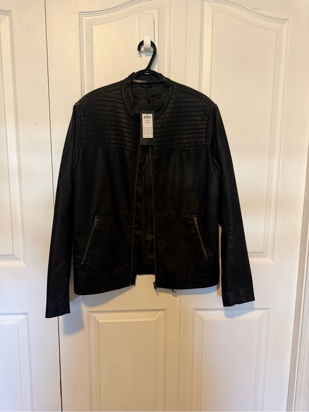 Men's Black Quilted-Shoulder Zip Jacket